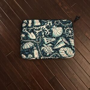 Vera Bradley laptop sleeve
